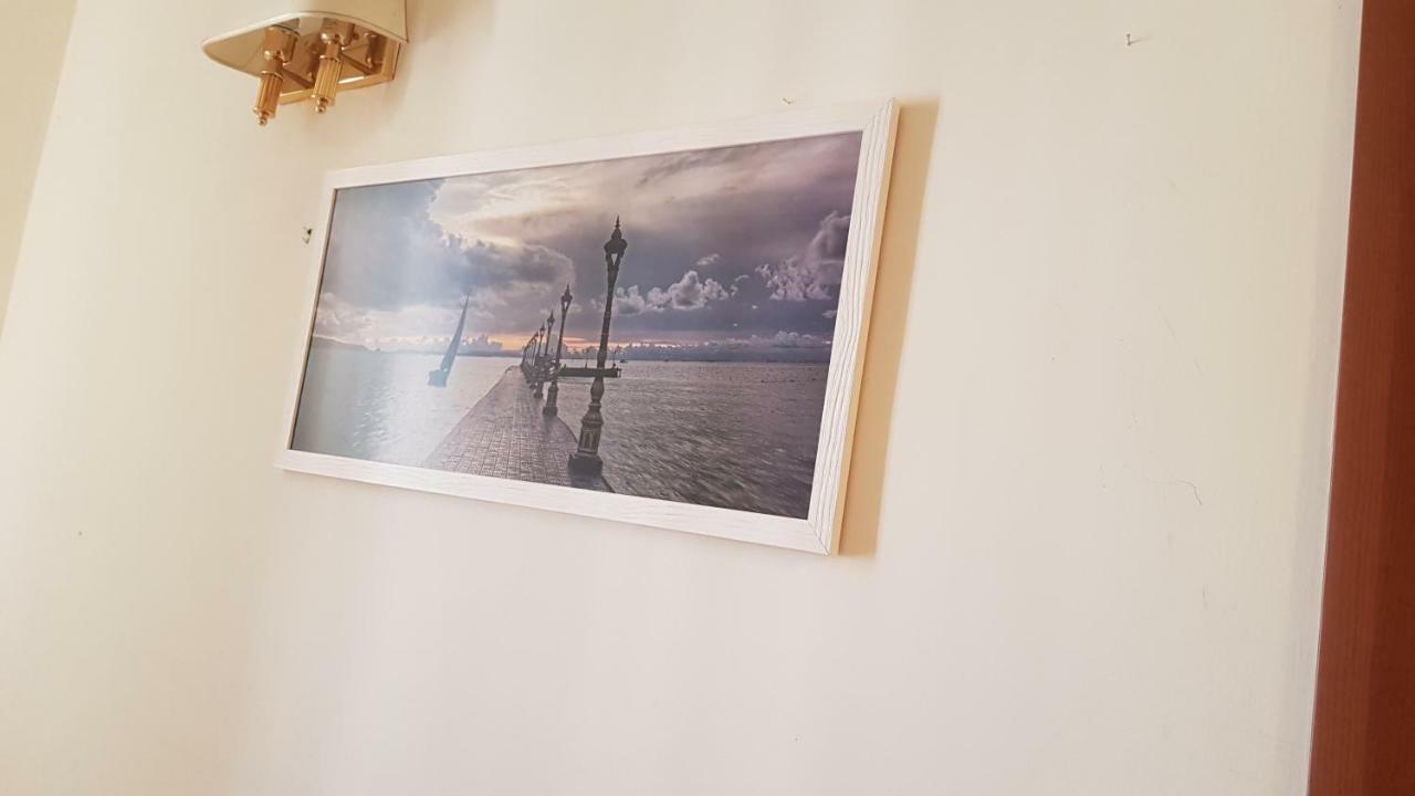 Rainbow Guest House ローマ エクステリア 写真